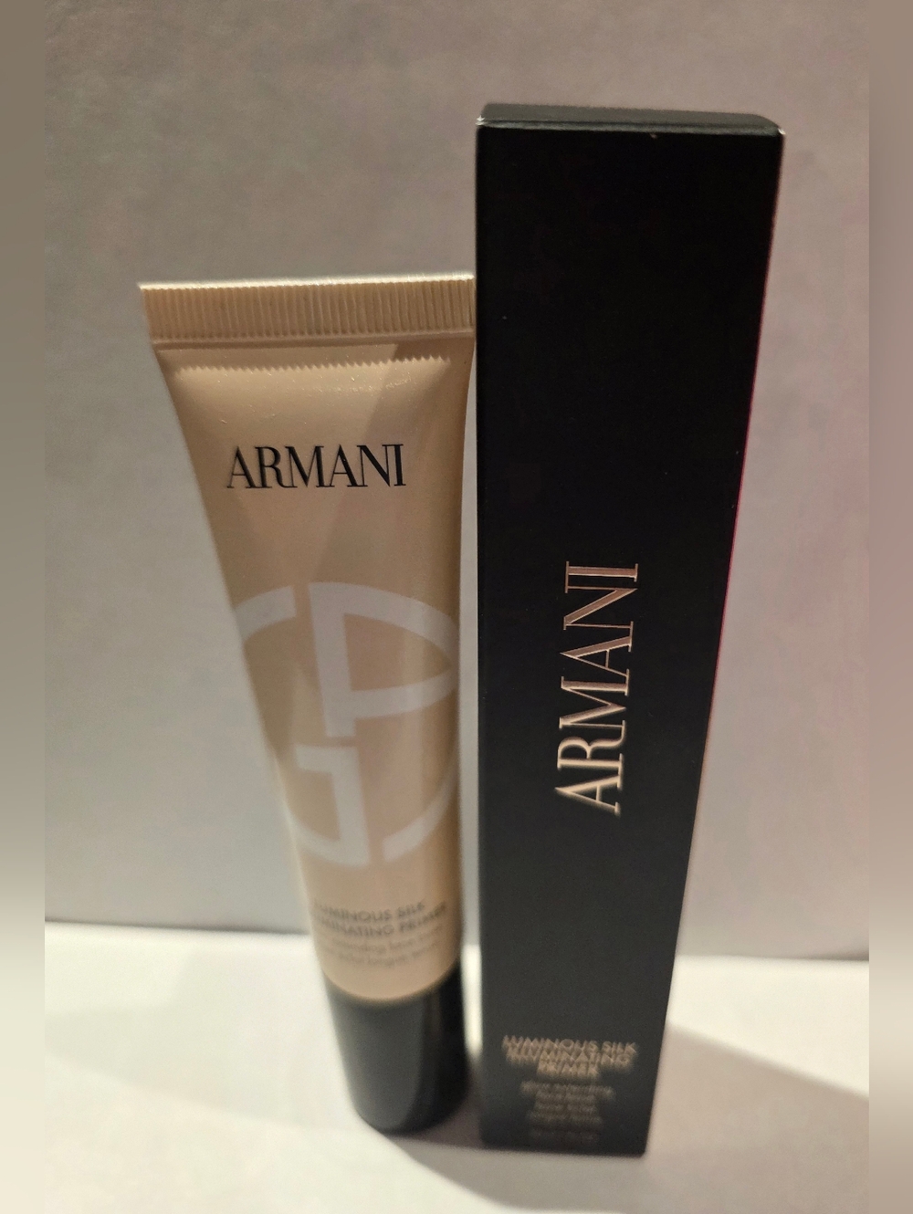 Giorgio Armani Luminous Silk Hydrating Glow Extending Primer. BNIB - Picture 2 of 5